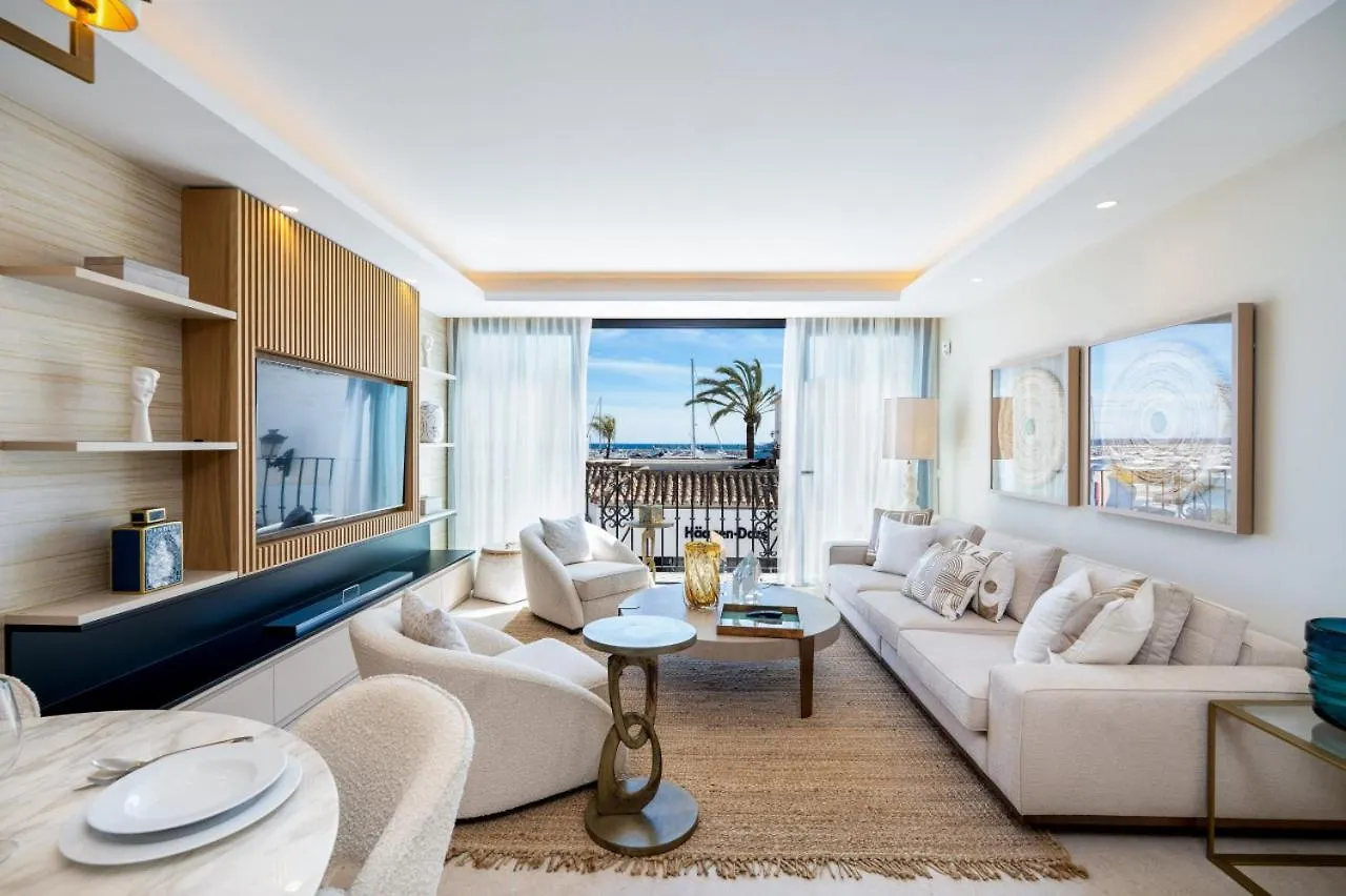 2 Bedroomed Apartment In Puerto Banus, Marbella 0*,