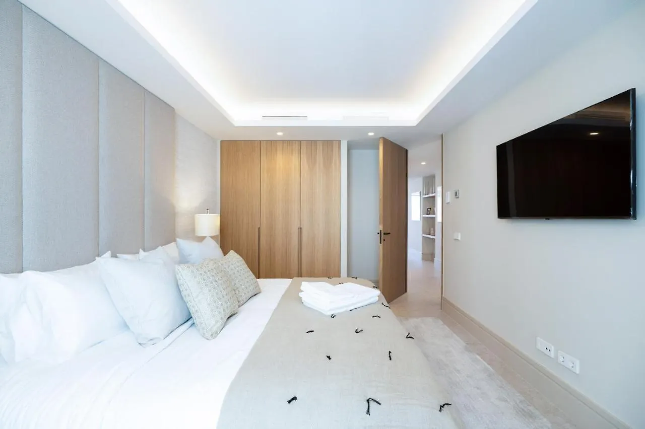 2 Bedroomed Apartment In Puerto Banus, Marbella