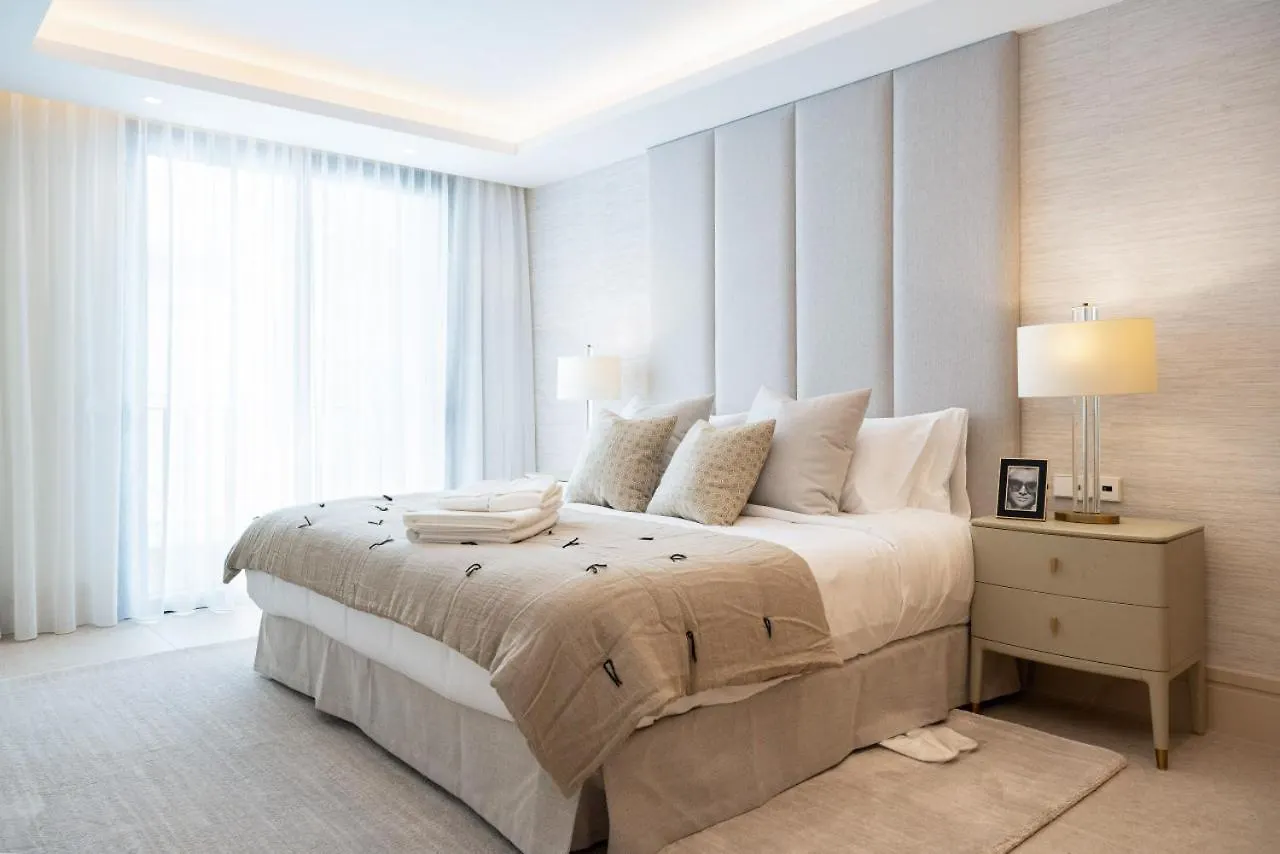 2 Bedroomed Apartment In Puerto Banus, Marbella
